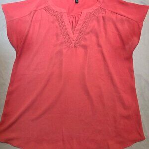 Share Banana Republic women's medium, coral short-sleeved blouse-professional